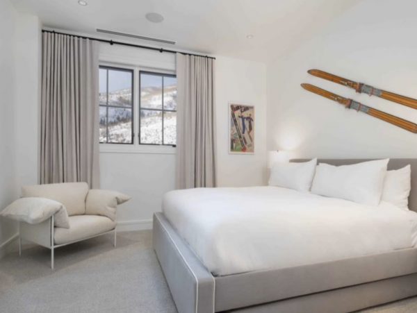 Lavish Penthouse Located in the Center of Vail village